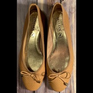 Italian Shoemaker flats